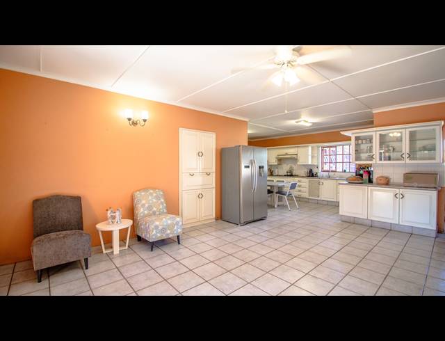 4 BEDROOM HOUSE FOR SALE IN DORCHESTER HEIGHTS